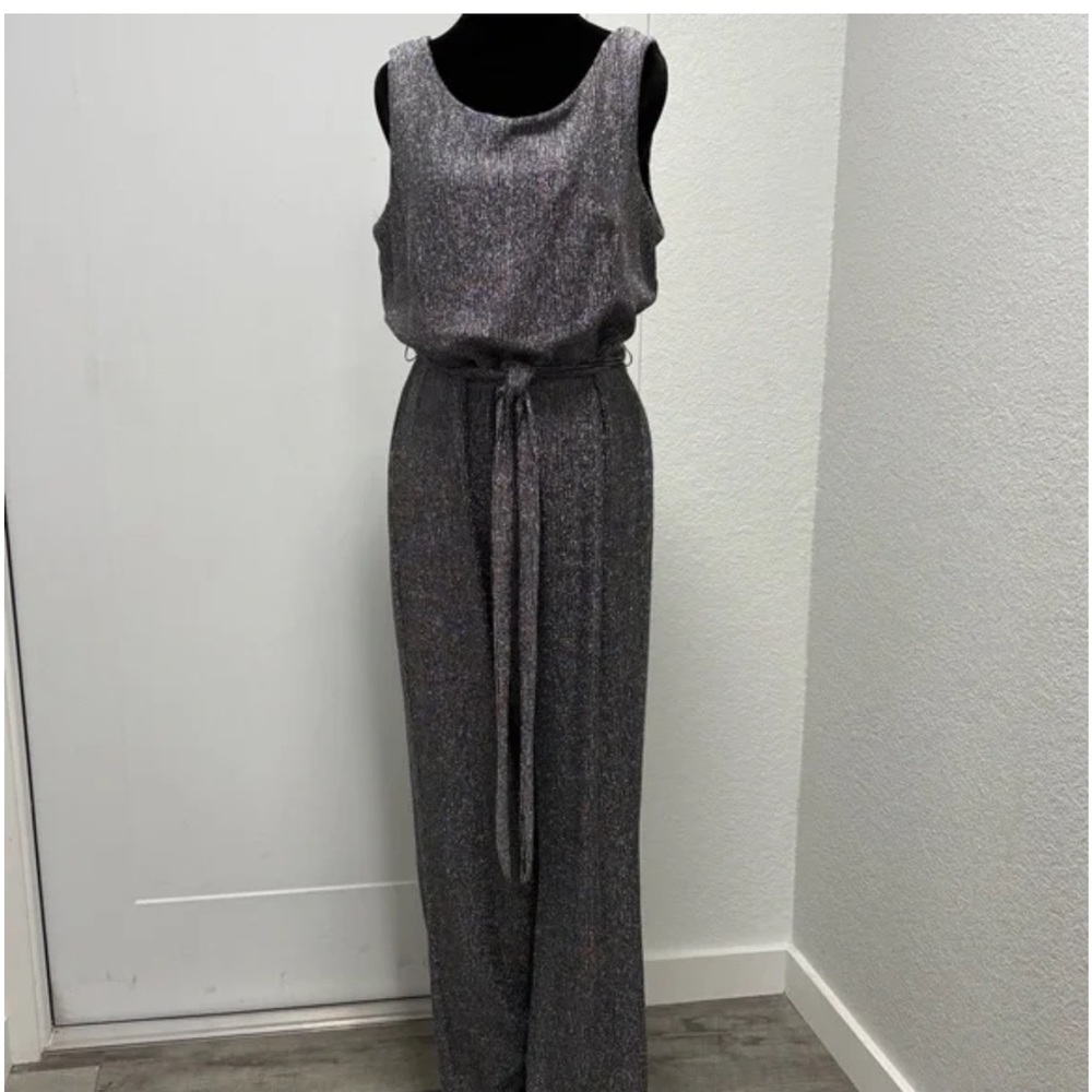 New Nicole Miller Shimmer/Metallic Jumpsuit in Silver - Picture 12 of 12